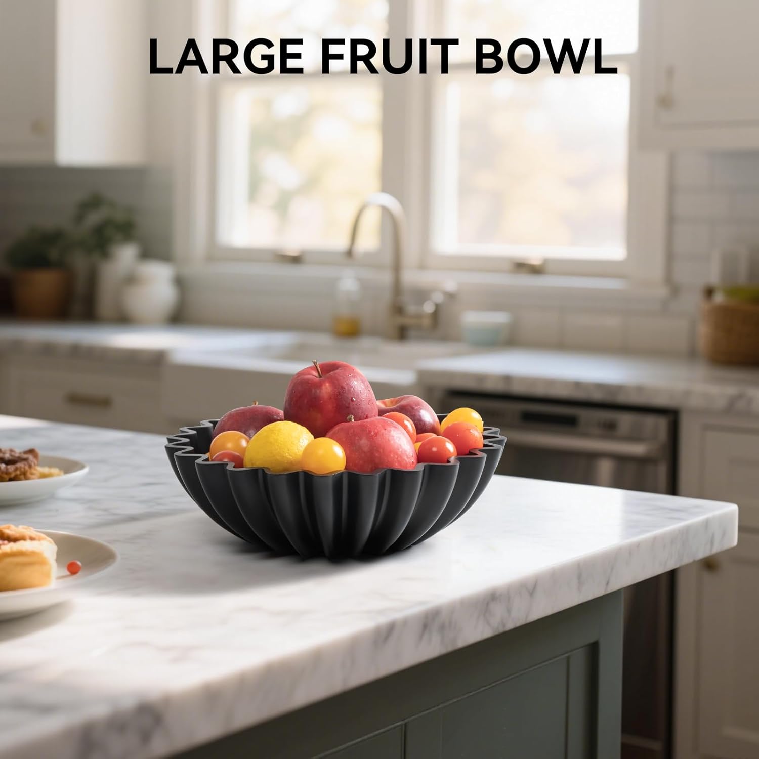 UHEY HOME Large Decorative Fruit Bowl with Ruffle Design