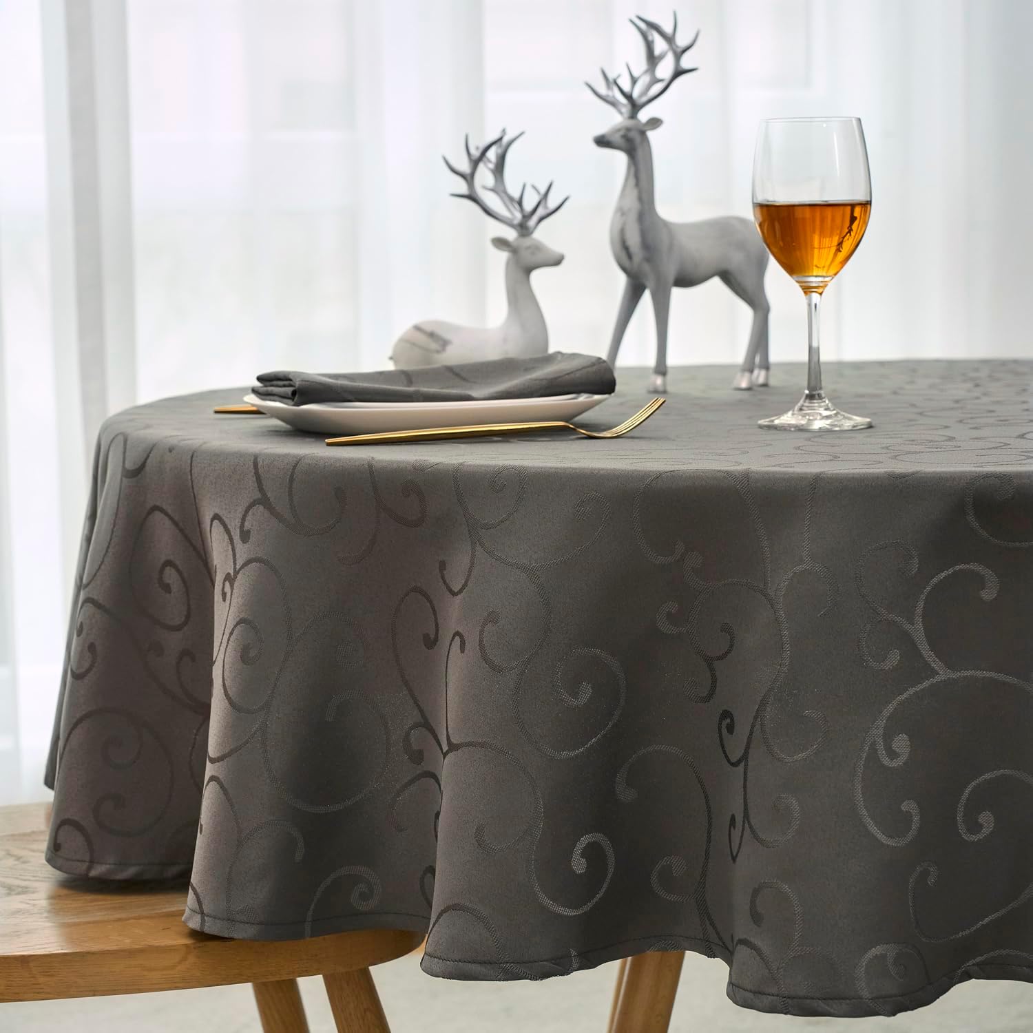 Marina Decoration Luxury Jacquard Tablecloth 60 Inch Round