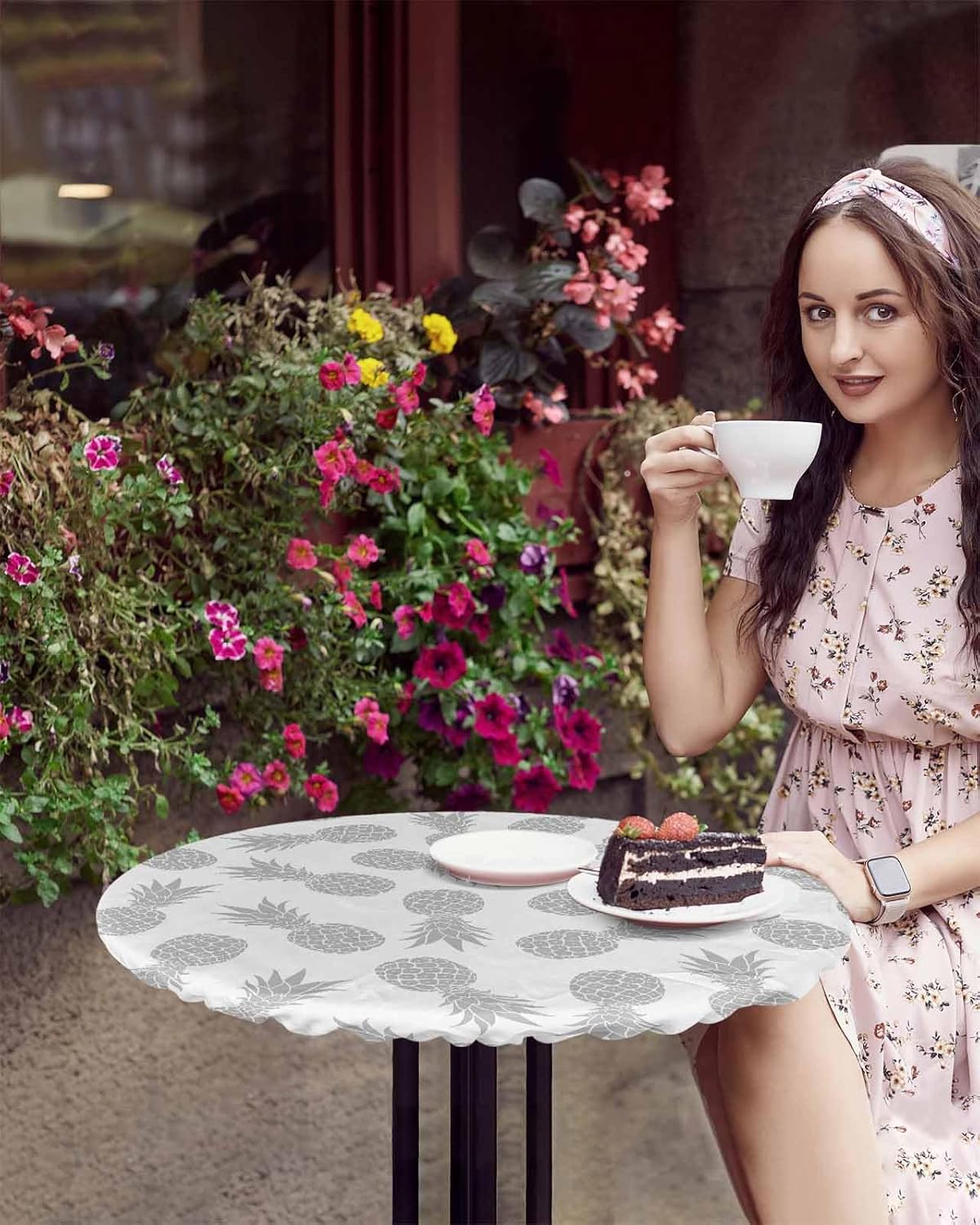 Silver Pineapple Waterproof Round Table Cover 36-44 Inch Elastic Tablecloth for Indoor Outdoor Use