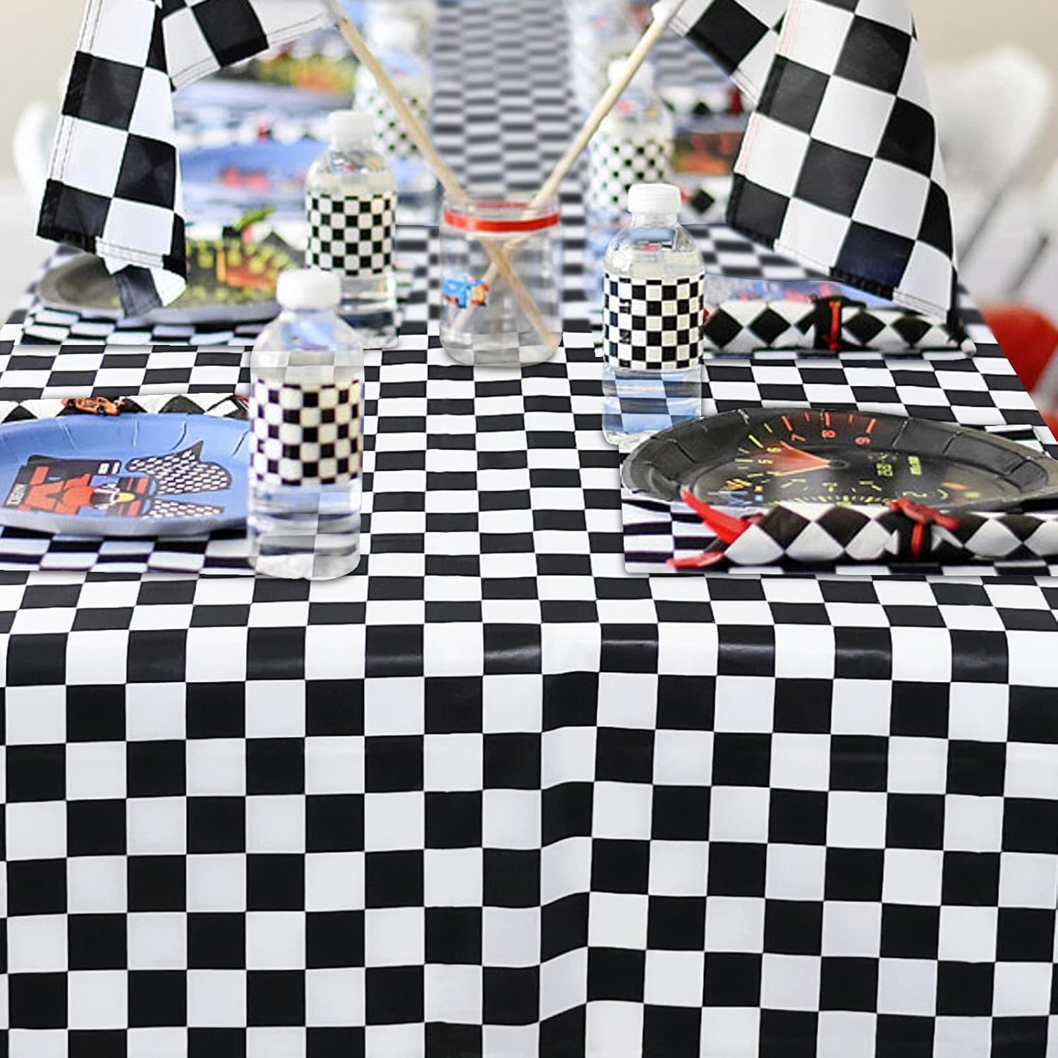 Mulbozy 4 Pcs Black and White Checkered Tablecloths for Party Decorations