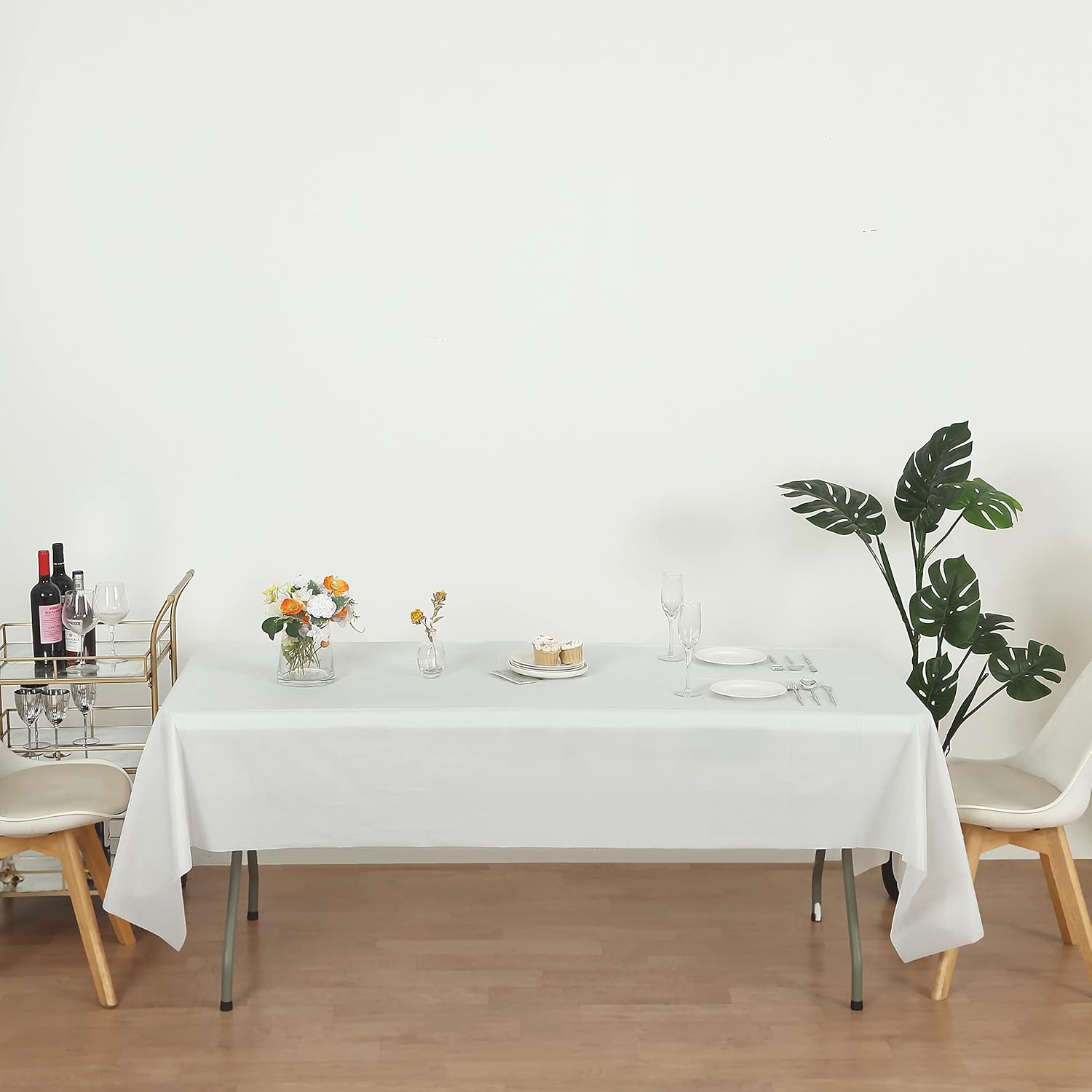 Evershine 12-Pack Heavy Duty White Table Covers
