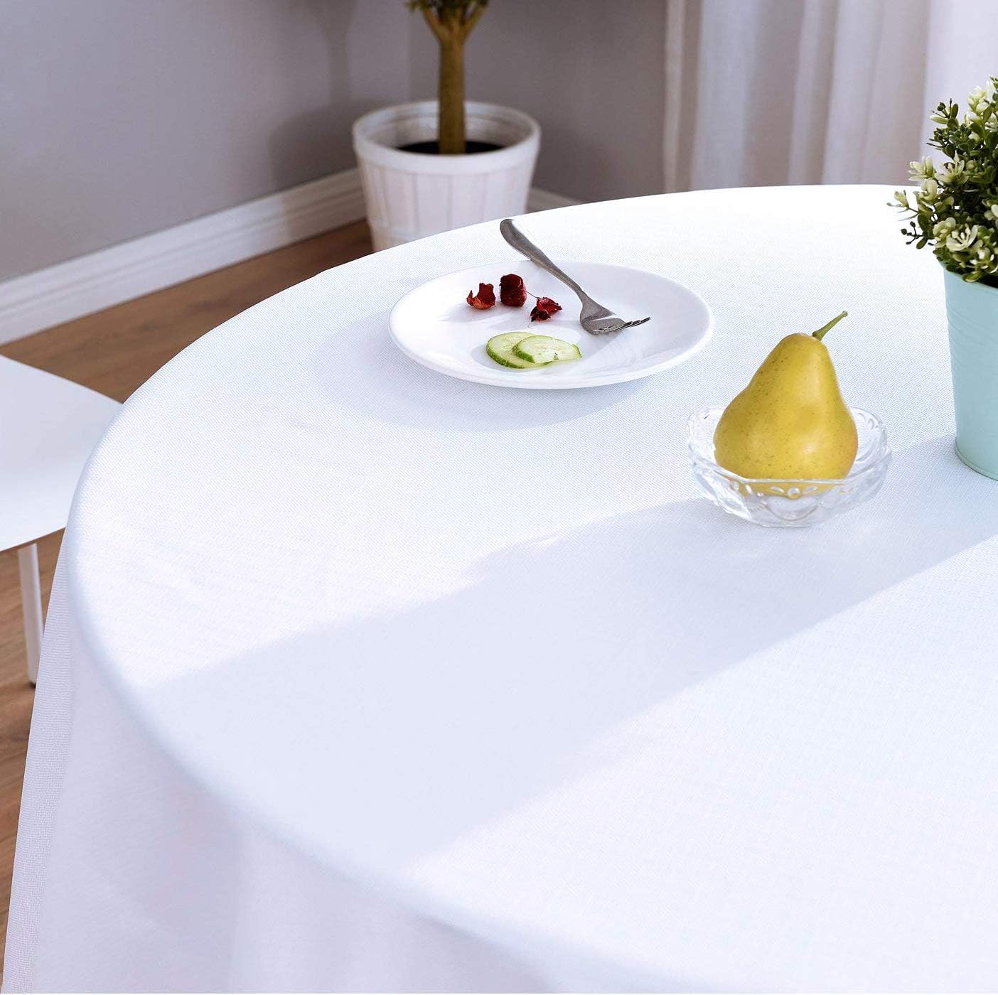 Surmente 5 Pack White 120 Inch Round Tablecloth