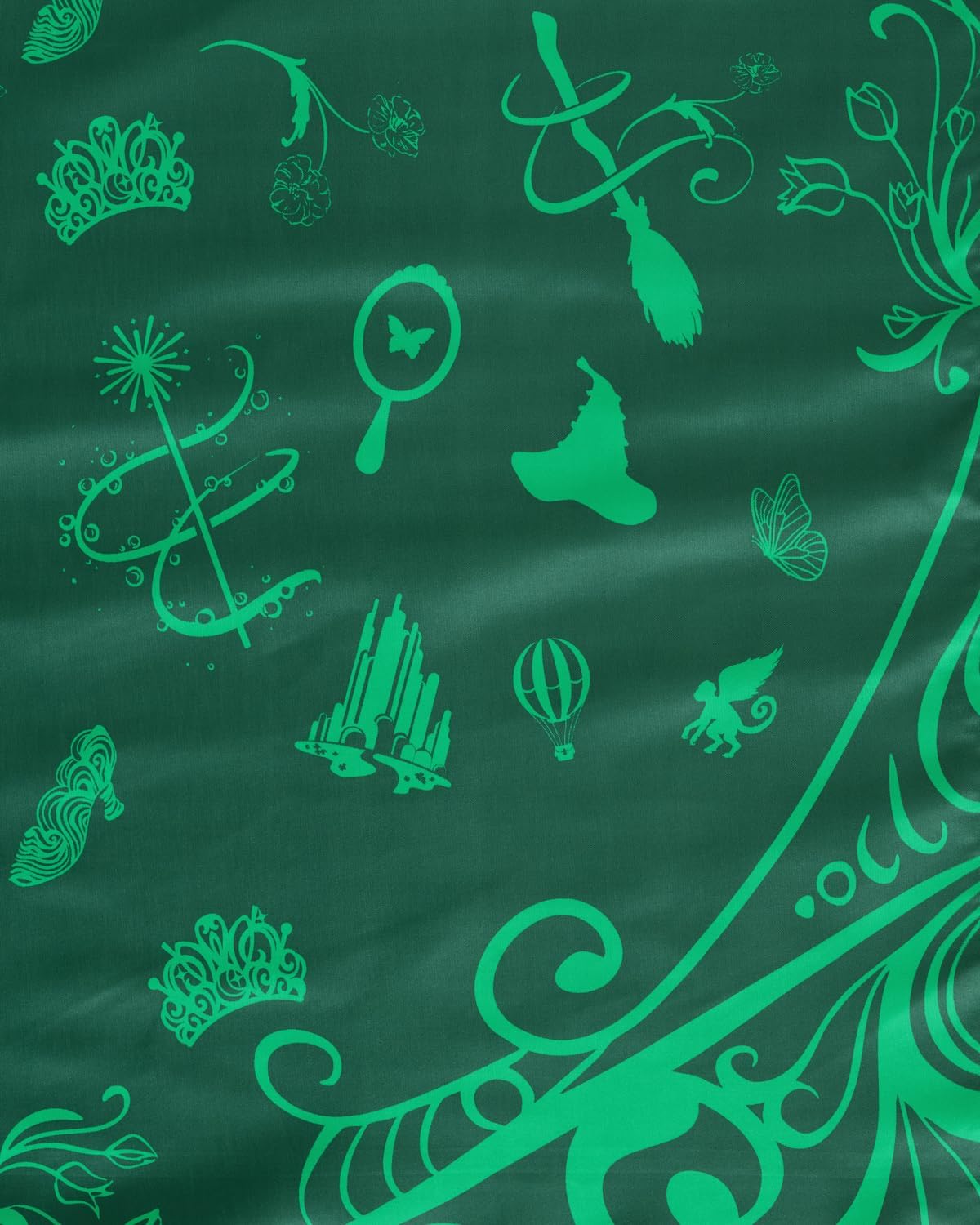 Xo Fetti Pink Green Witch Tablecloth 9 x 45