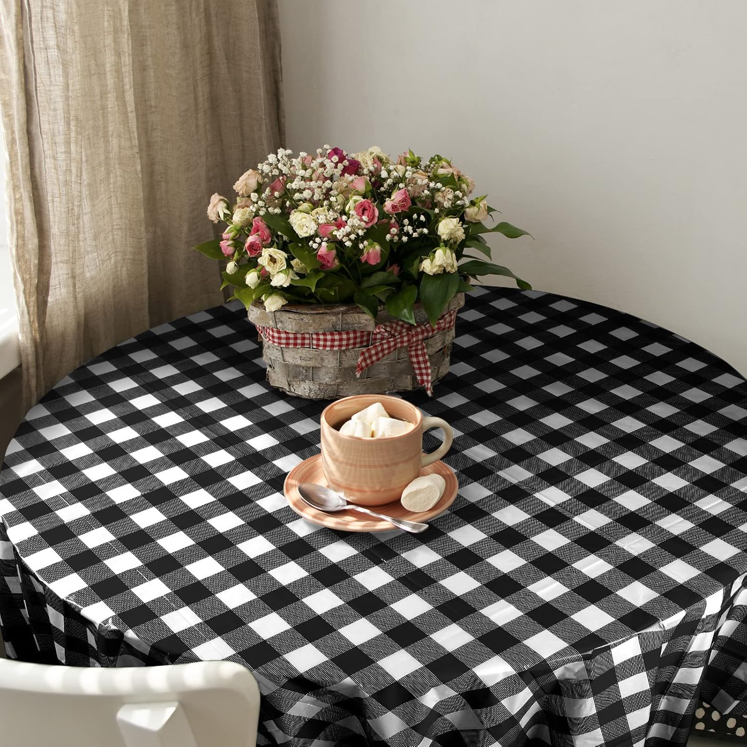 Disposable Checkered Round Tablecloth 84 Buffalo Plaid 6 Pieces