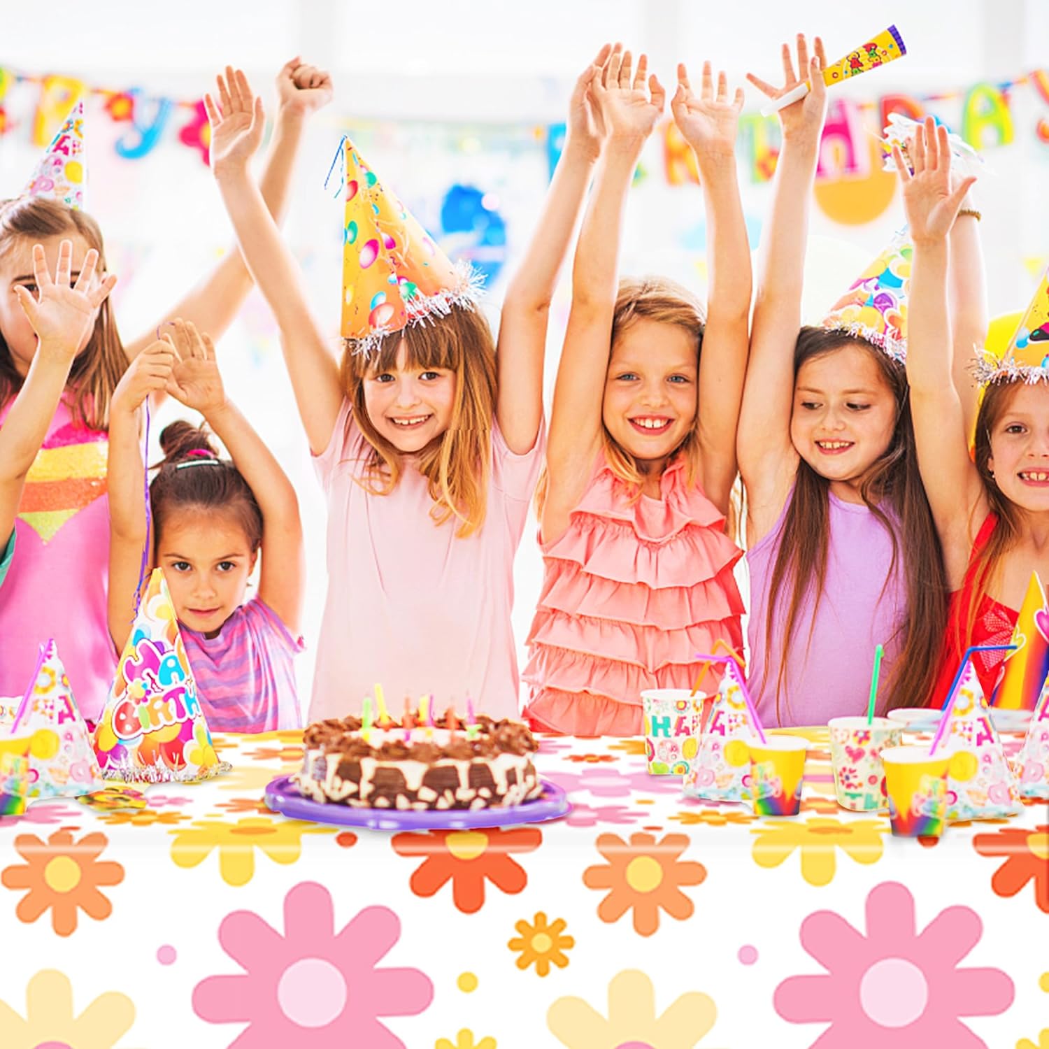 Augisteen Groovy Daisy Pattern Tablecloths 54x108 Inch 4 PCS