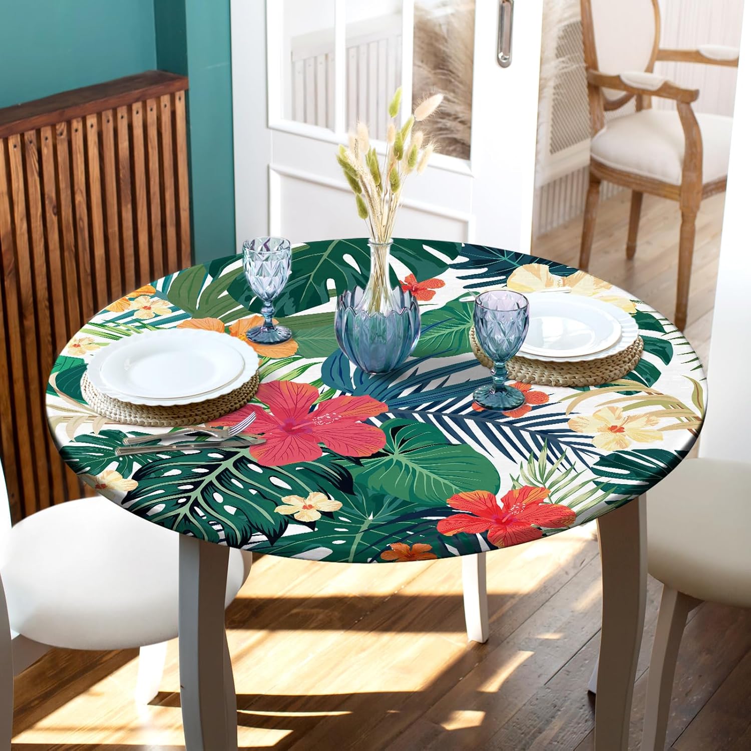 Round Fitted Tablecloth with Elastic Design for Outdoor Use